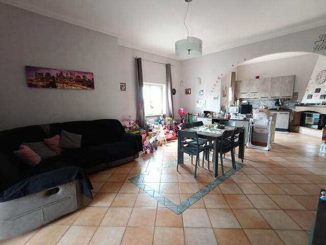 Appartamento in vendita di 110 m² in Via delle Tortore, 12