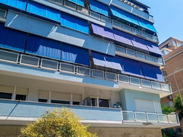 Appartamento in vendita di 110 m² in Via Desiderato Pietri, 111