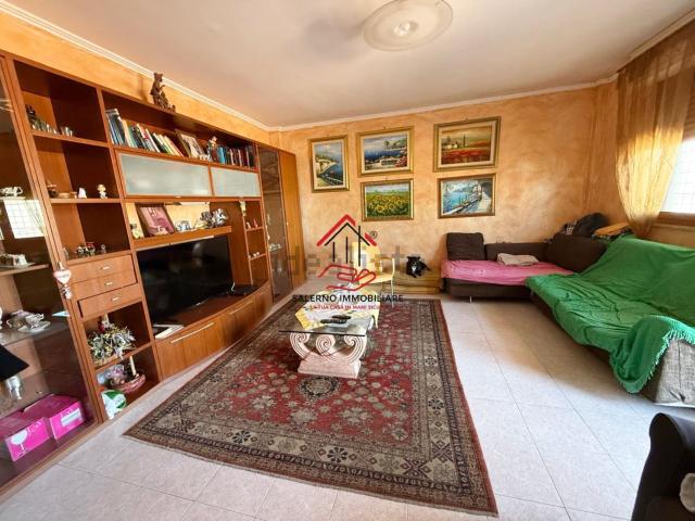 Appartamento in vendita di 110 m² in Via di Dragoncello