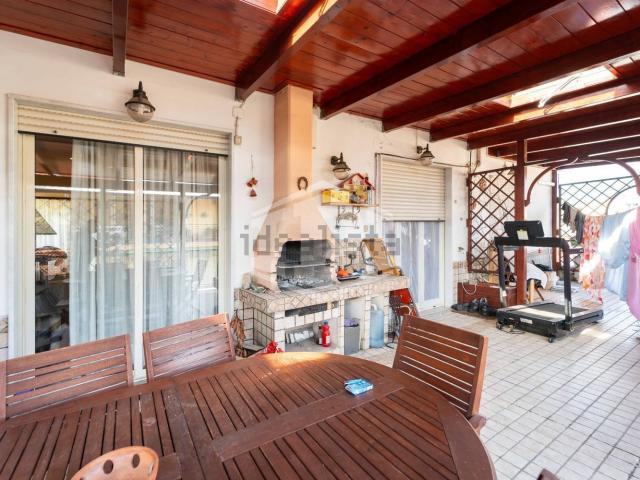 Appartamento in vendita di 110 m² in Via Diomede Carafa, 58