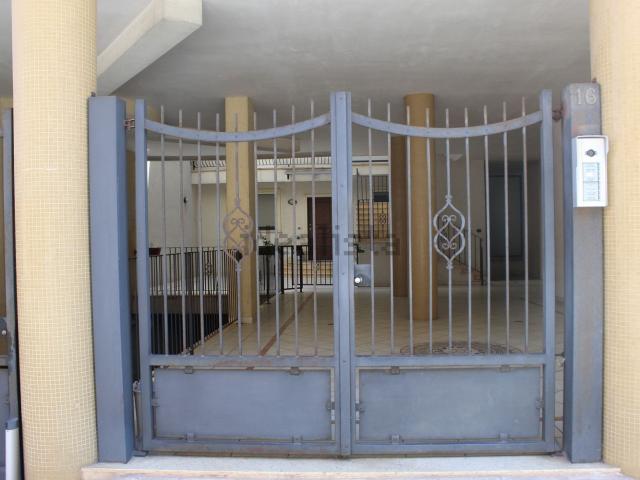 Appartamento in vendita di 110 m² in Via E. Toti, 16