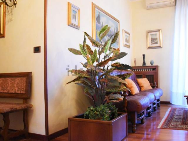 Appartamento in vendita di 110 m² in Via E. Fieramosca, 3