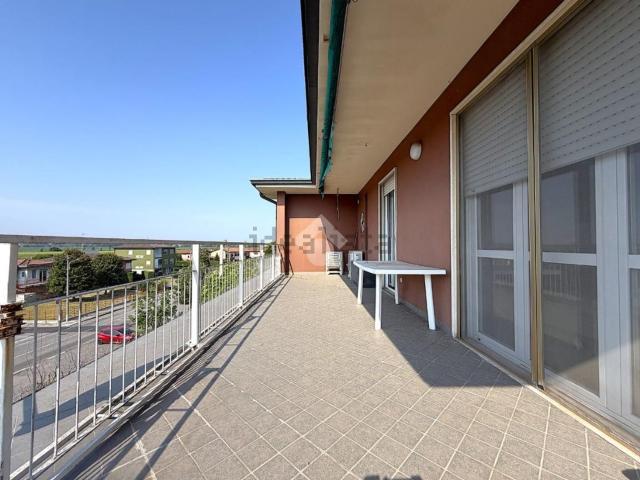 Appartamento in vendita di 110 m² in Via E. Panni, 92