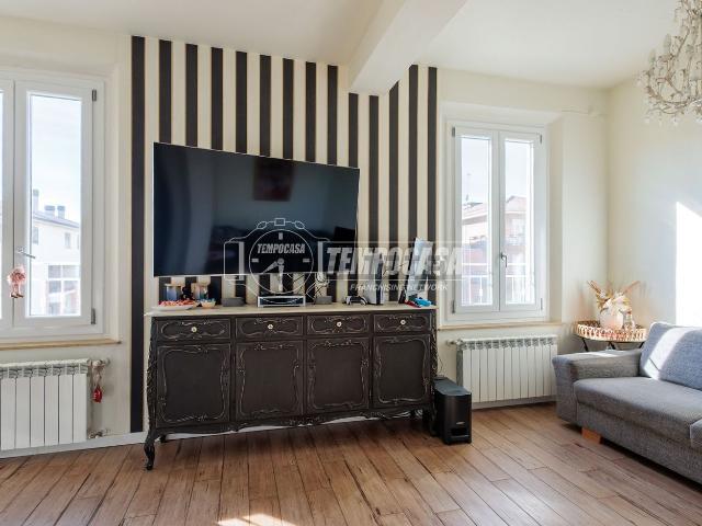 Appartamento in vendita di 110 m² in Via Emilia Est, 34