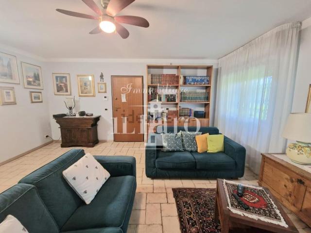 Appartamento in vendita di 110 m² in Via Emilia, 30