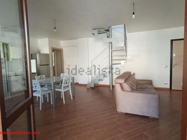 Appartamento in vendita di 110 m² in Via Enrico Berlinguer, 33