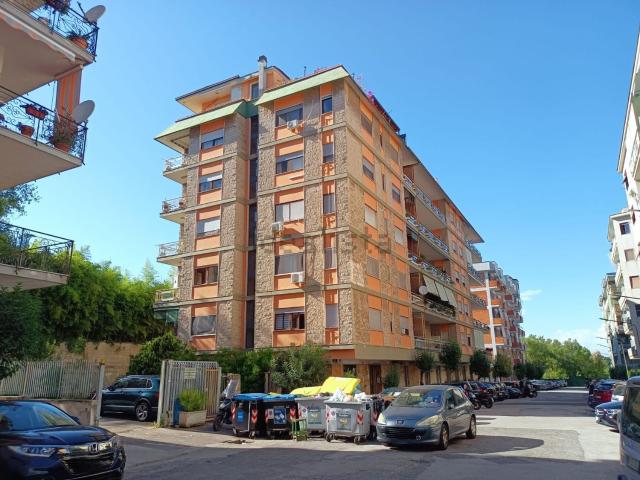 Appartamento in vendita di 110 m² in Via Edoardo Nicolardi