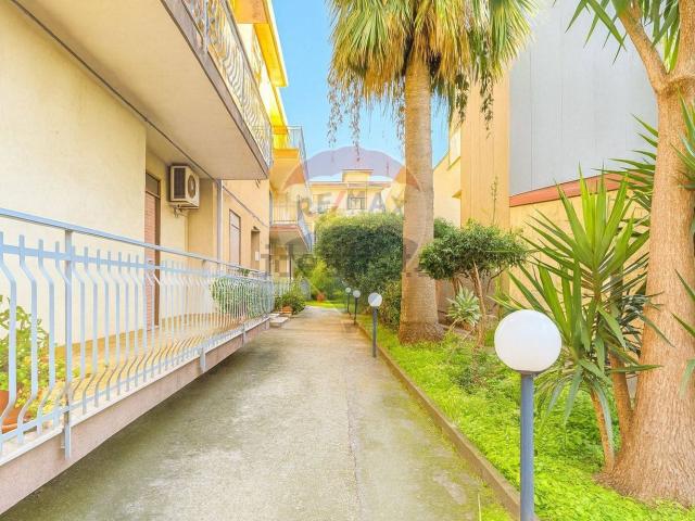 Appartamento in vendita di 110 m² in Via Etna, 132