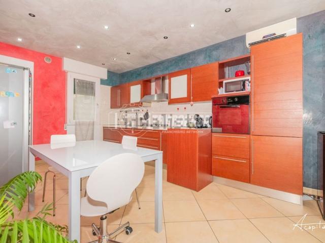 Appartamento in vendita di 110 m² in Via F. Turati, 286