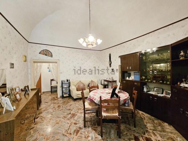 Appartamento in vendita di 110 m² in Via Forges Davanzati