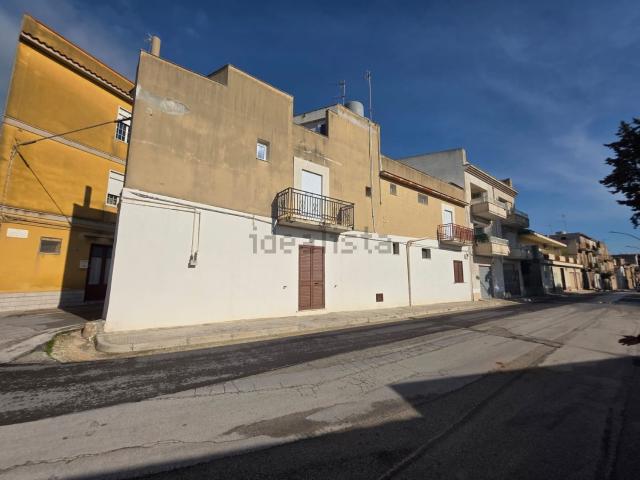 Appartamento in vendita di 110 m² in Via Fabio Filzi