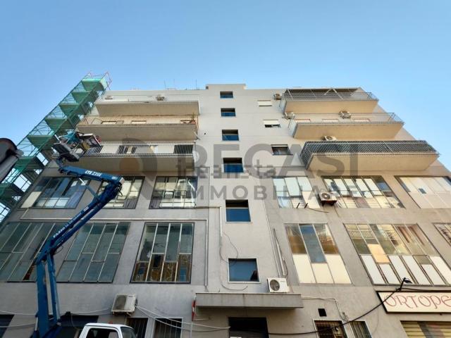 Appartamento in vendita di 110 m² in Via Federico de Roberto, 109