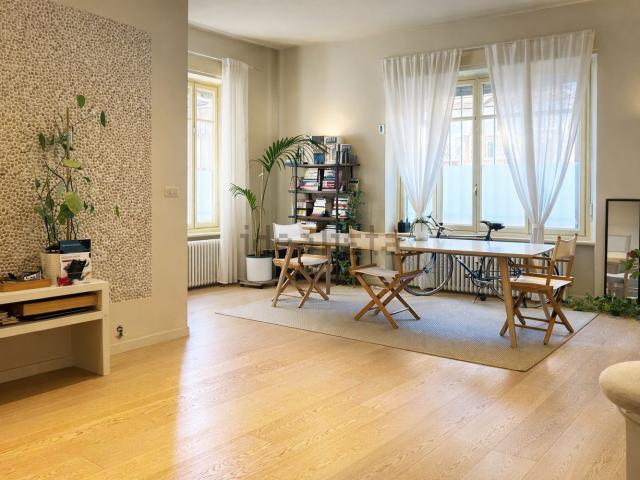 Appartamento in vendita di 110 m² in Via Felice Romani