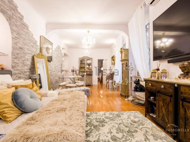 Appartamento in vendita di 110 m² in Via Felice Romani, 17