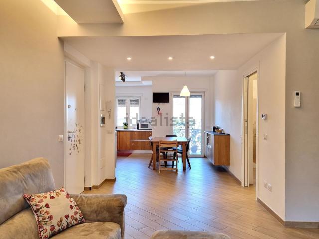 Appartamento in vendita di 110 m² in Via Filippo Cesare Annessi