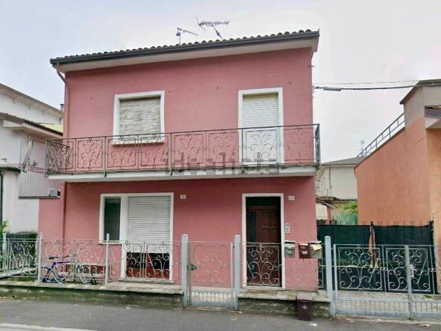 Appartamento in vendita di 110 m² in Via Francesco Baracca