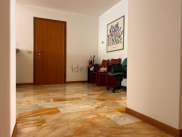 Appartamento in vendita di 110 m² in Via Francesco de Sanctis, 69