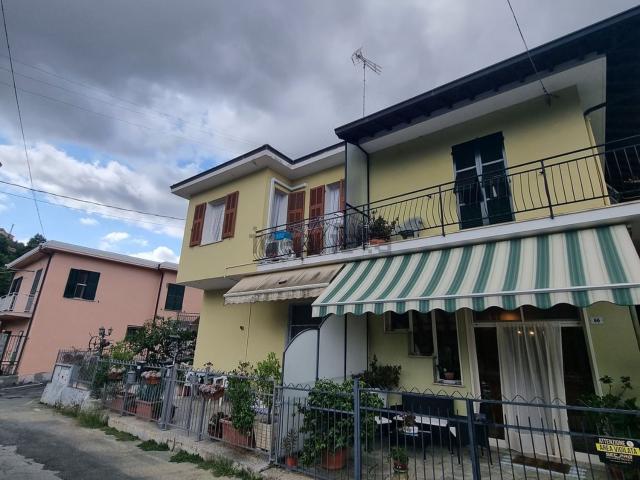 Appartamento in vendita di 110 m² in Via Franco Alfano, 66