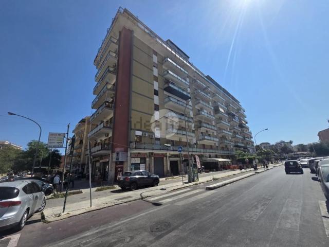 Appartamento in vendita di 110 m² in Via Franco Lucchini, 10