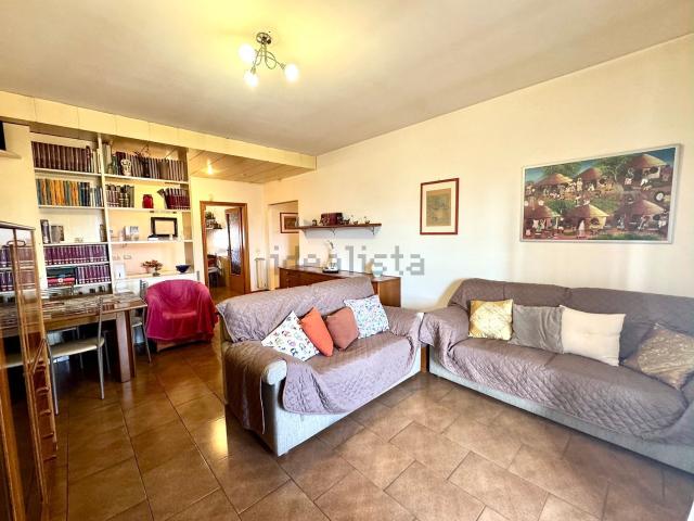 Appartamento in vendita di 110 m² in Via Fratelli Cervi