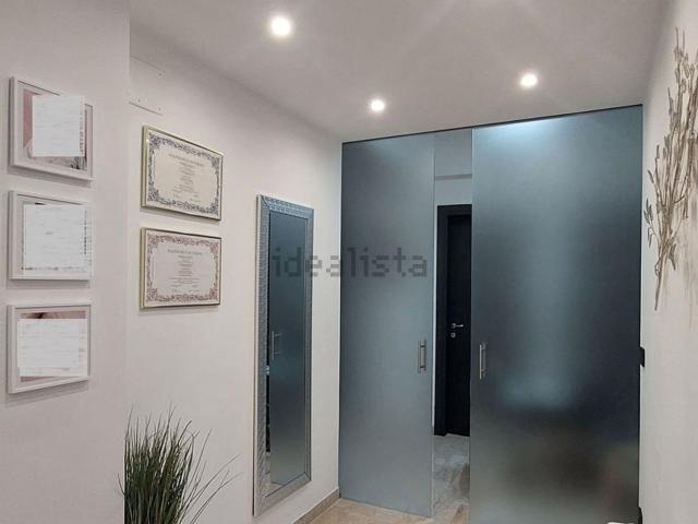 Appartamento in vendita di 110 m² in Via Fratelli Francia