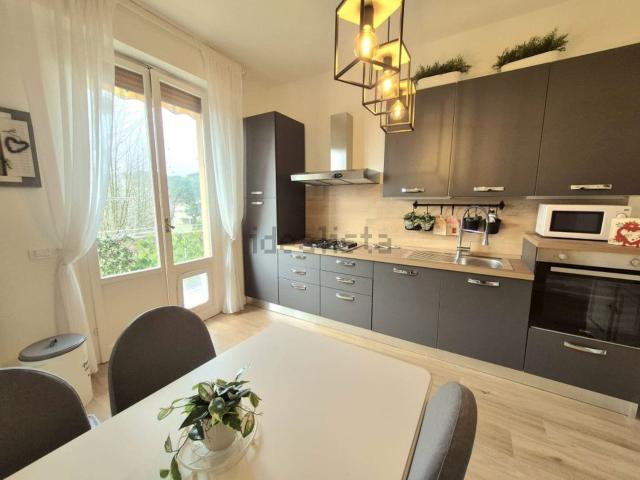 Appartamento in vendita di 110 m² in Via Fratelli Rosselli, 60