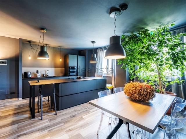 Appartamento in vendita di 110 m² in Via Henry Bedarida