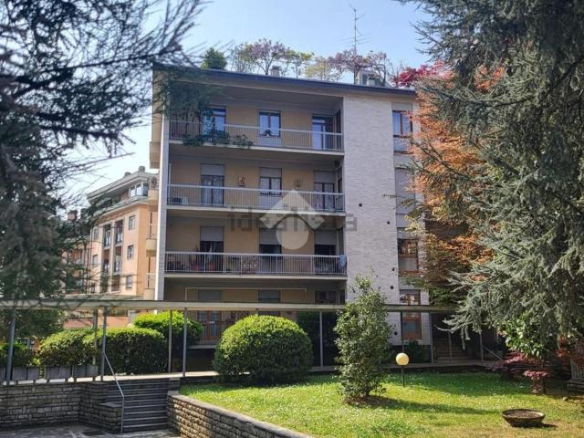 Appartamento in vendita di 110 m² in Via Innocenzo XI, 8