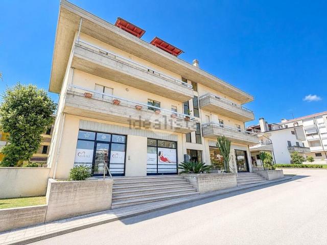 Appartamento in vendita di 110 m² in Via Ignazio Silone, 7