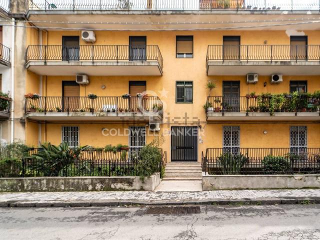 Appartamento in vendita di 110 m² in Via IV Novembre, 104