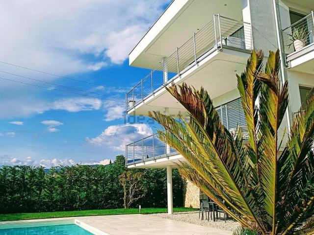 Appartamento in vendita di 110 m² in Via Oliveto, 13
