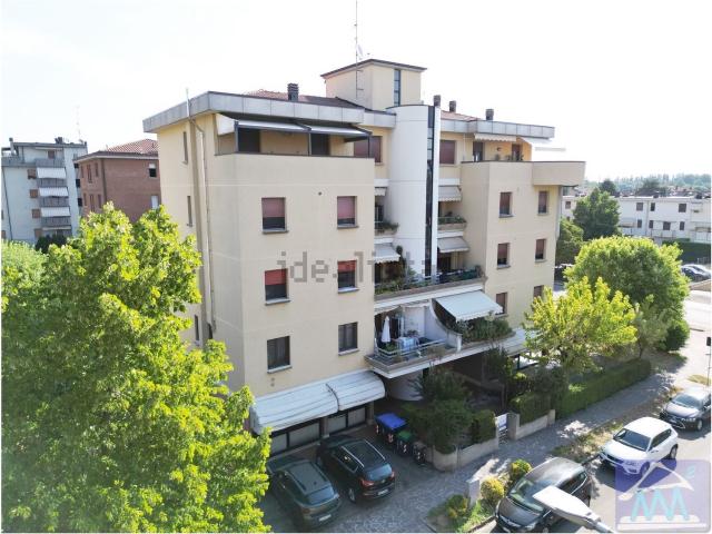 Appartamento in vendita di 110 m² in Via L. B. Alberti, 2