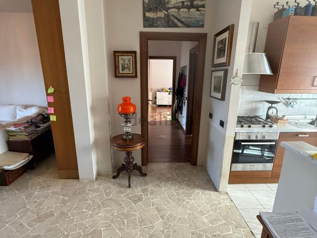 Appartamento in vendita di 110 m² in Via Lonate Pozzolo, 23