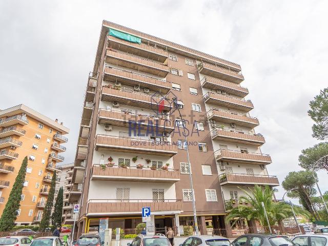Appartamento in vendita di 110 m² in Via Libero Leonardi, 12