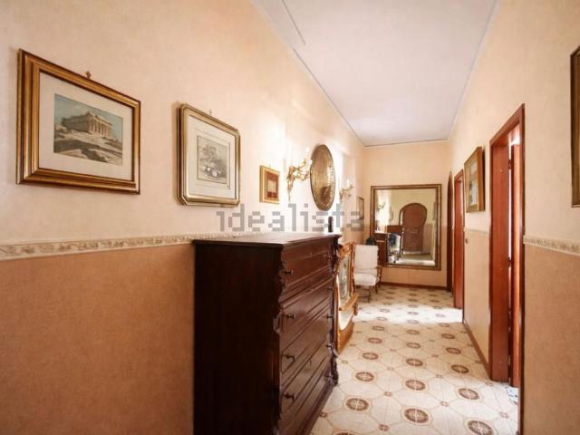 Appartamento in vendita di 110 m² in Via Lieti a Capodimonte, 51
