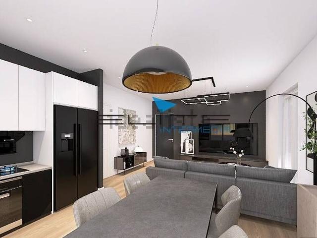 Appartamento in vendita di 110 m² in Via Liguria, 11