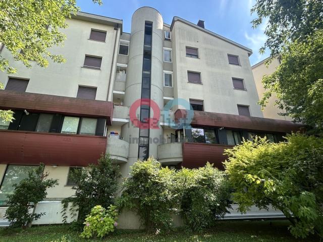 Appartamento in vendita di 110 m² in Via Liguria, 29