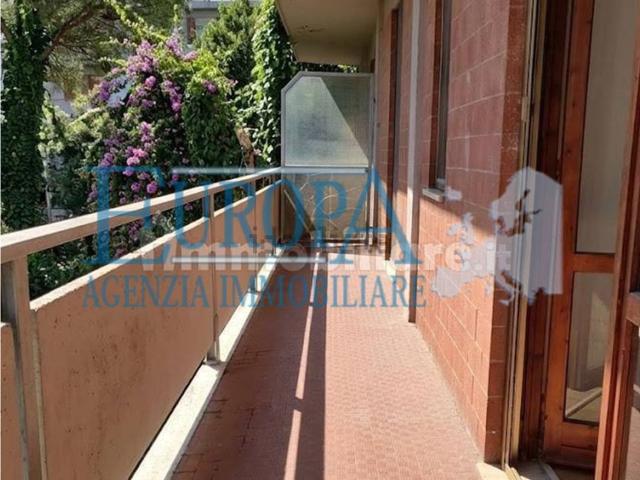 Appartamento in vendita di 110 m² in Via Liguria, 3