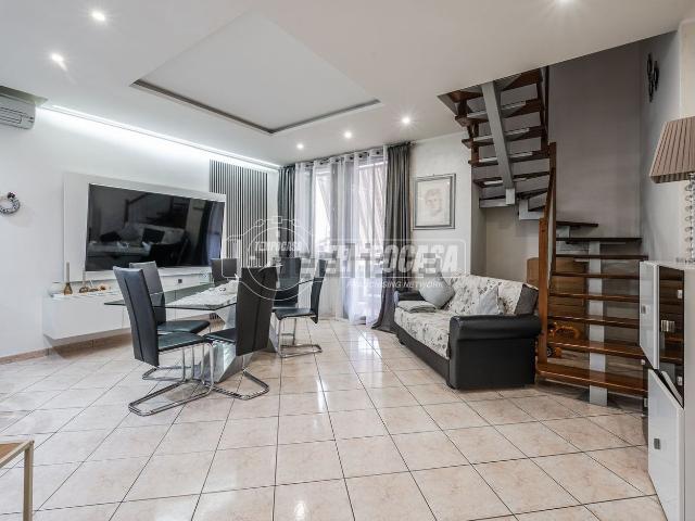Appartamento in vendita di 110 m² in Via Lini Oreste