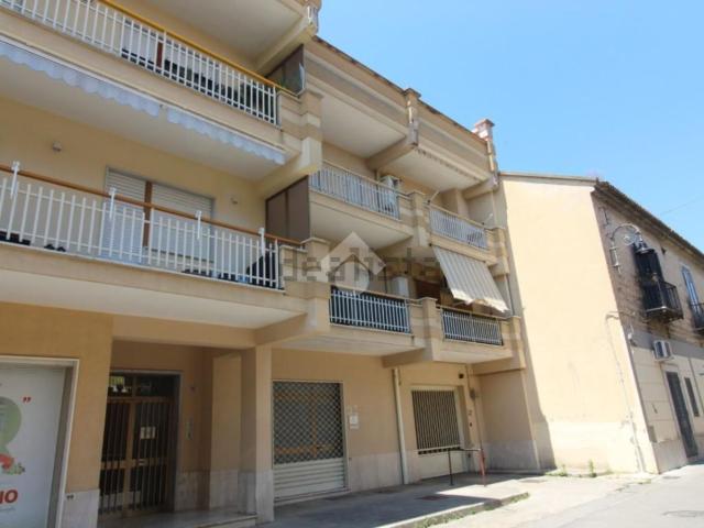 Appartamento in vendita di 110 m² in Via Luigi Castiello, 101