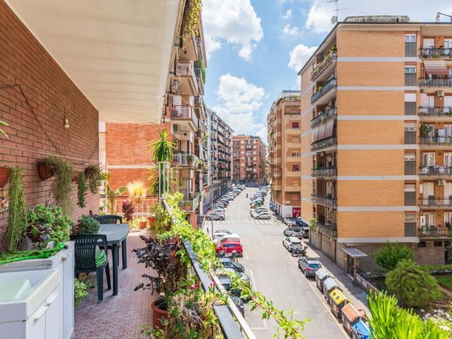 Appartamento in vendita di 110 m² in Via Luigi Arnaldo Vassallo