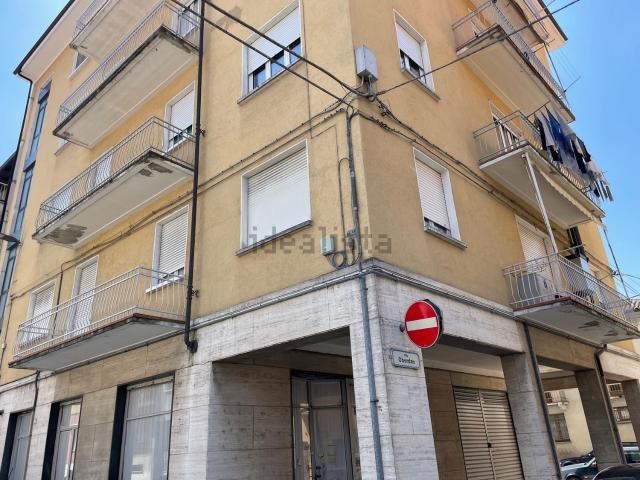 Appartamento in vendita di 110 m² in Via Luigi Incisa, 12