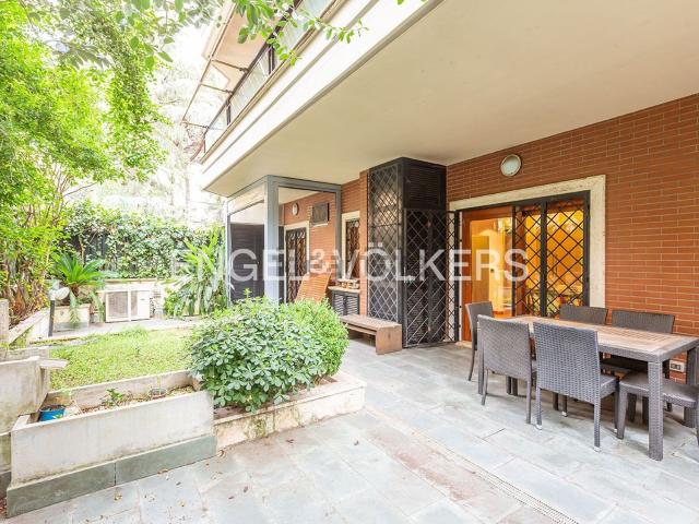 Appartamento in vendita di 110 m² in Via Luigi Lilio