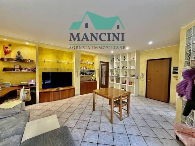 Appartamento in vendita di 110 m² in Via Luigi Pieralisi