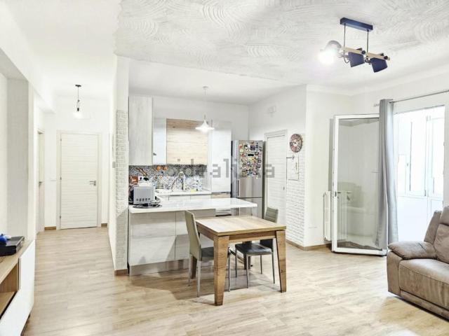Appartamento in vendita di 110 m² in Via Lupoli, 2