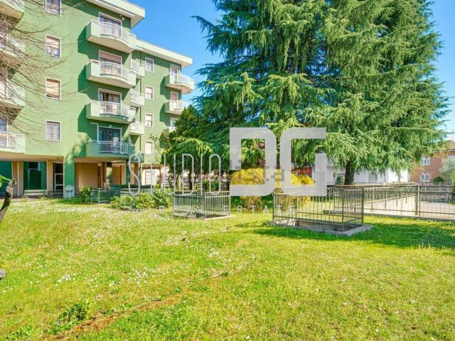 Appartamento in vendita di 110 m² in Via Molino Arese