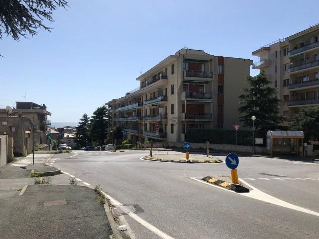 Appartamento in vendita di 110 m² in Via Mongrifone, 10