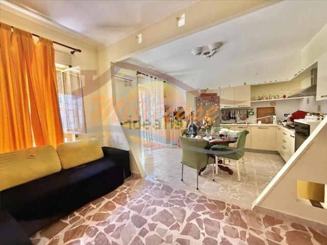 Appartamento in vendita di 110 m² in Via Monte Bianco