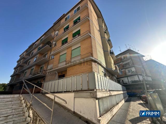 Appartamento in vendita di 110 m² in Via Monte Grappa