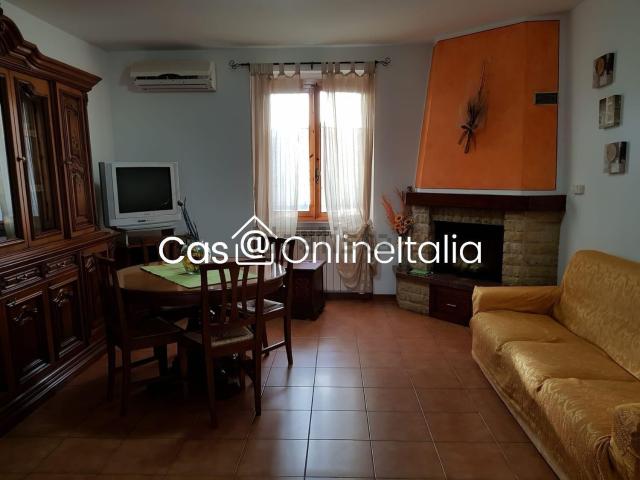 Appartamento in vendita di 110 m² in Via Montecarelli, 12